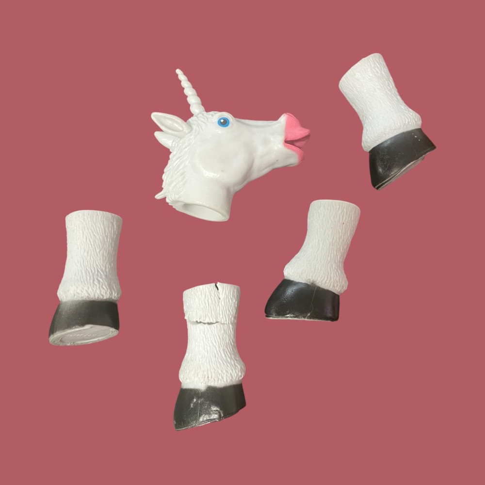Unicorn hand toy